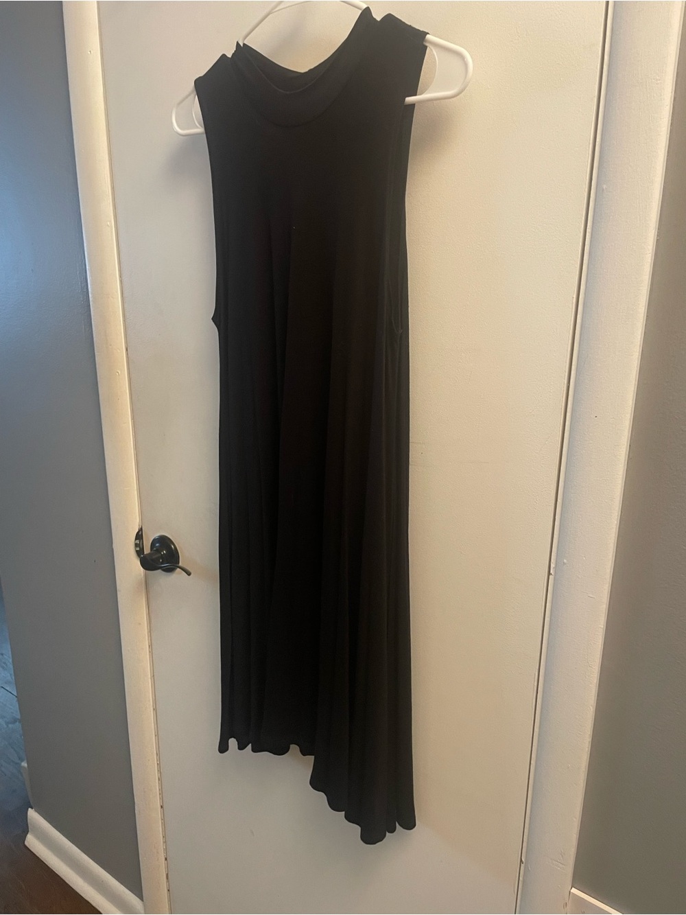 Rolla Coster Black Sleeveless Flowy Maxi Dress